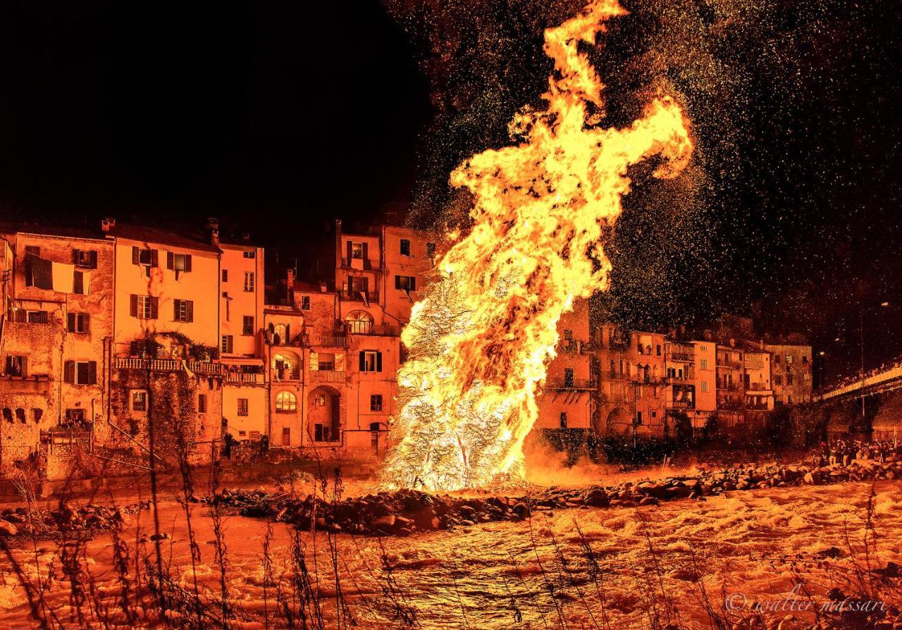 Ca' Di Sommoborgo, Nel Cuore Di Pontremoli Εξωτερικό φωτογραφία